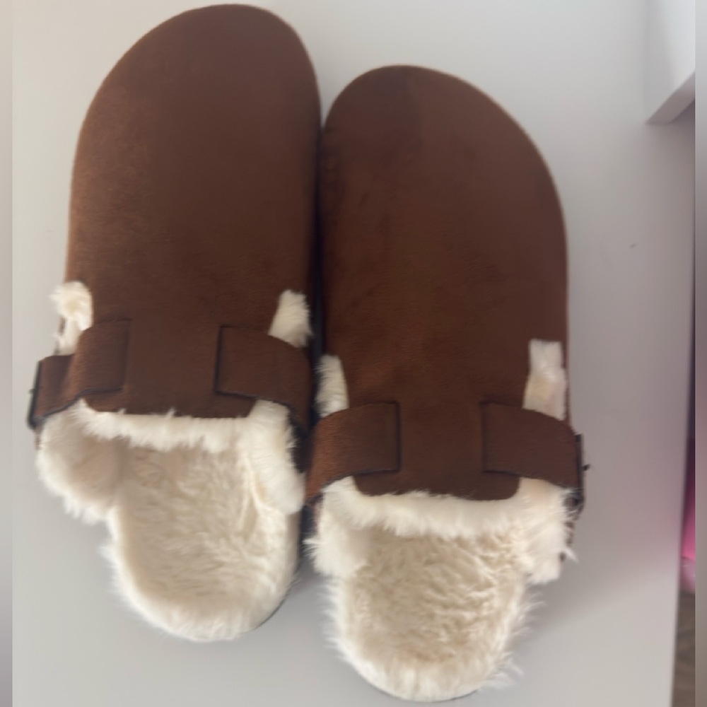Plush Faux Fur Lined Slippers